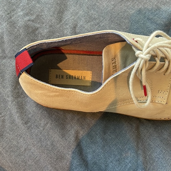 Men's Ben Sherman lace up suede shoes. Only worn a couple of times. Like New. - Picture 6 of 7